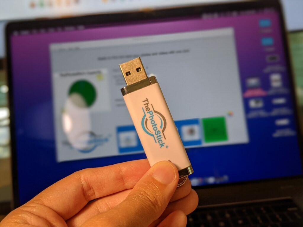An image of Photostick with MacBook