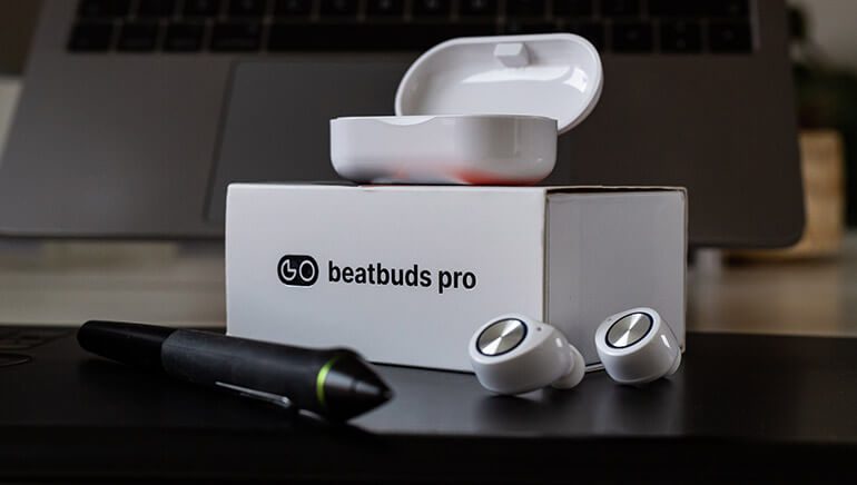 BeatBuds Pro with box