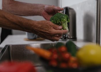 Washing Vegetables and fruits before eating